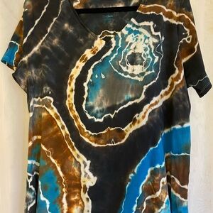 Tie-Dye V-Neck T-Shirt